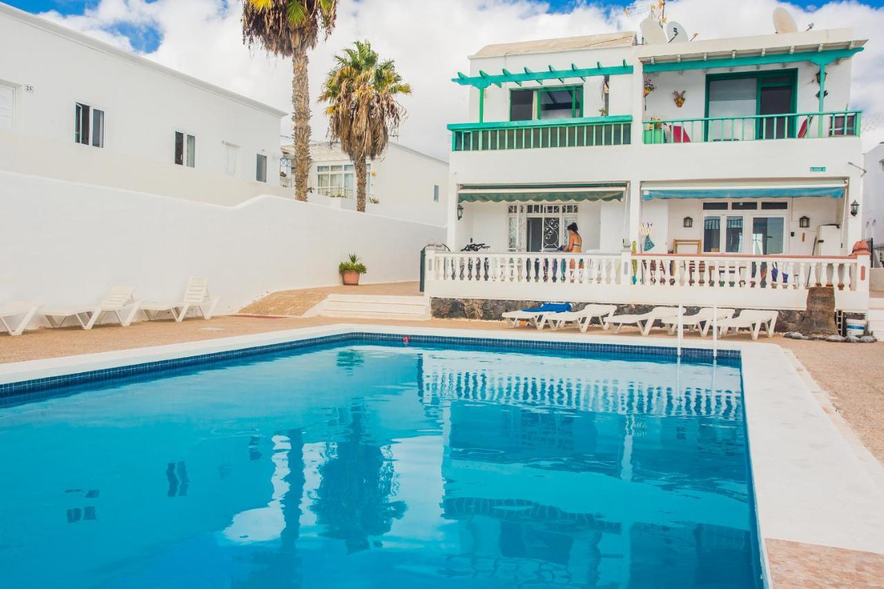 Apartamentos Haria En Puerto Del Carmen Tias Ngoại thất bức ảnh