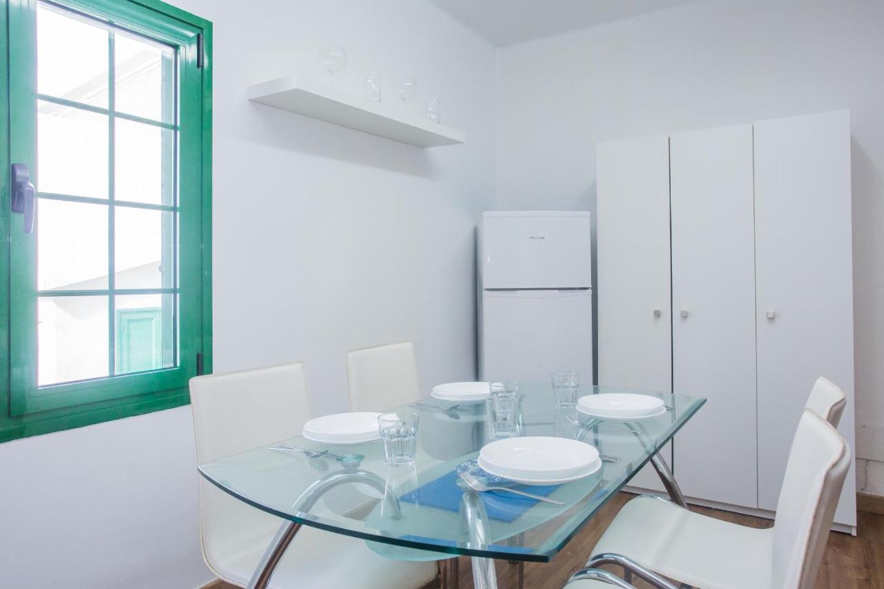 Apartamentos Haria En Puerto Del Carmen Tias Ngoại thất bức ảnh